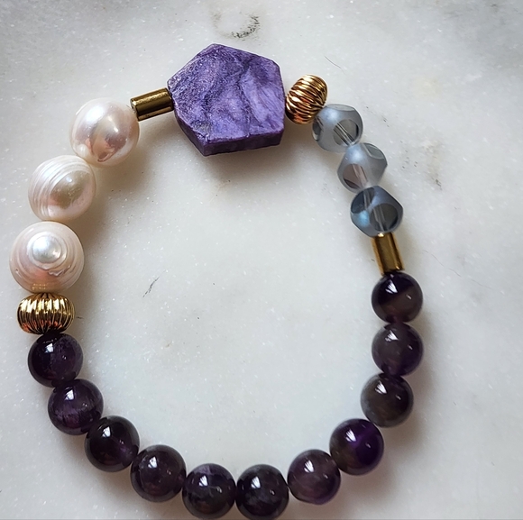 Amatist  and Gold Beaded Bracelet - Picture 6 of 8